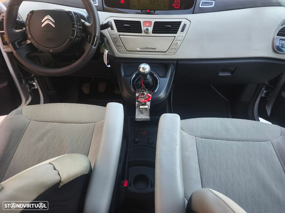 Citroën C4 Picasso 1.6 HDi Exclusive 135g - 20