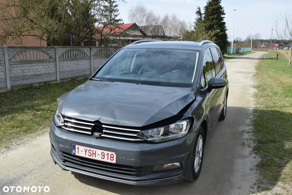 Volkswagen Touran 1.5 TSI ACT OPF DSG Highline - 2