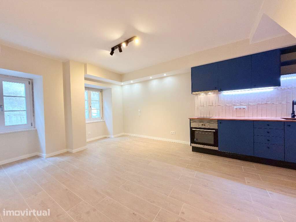 Apartamento T1 Remodelado, Baixa - Grande imagem: 2/6