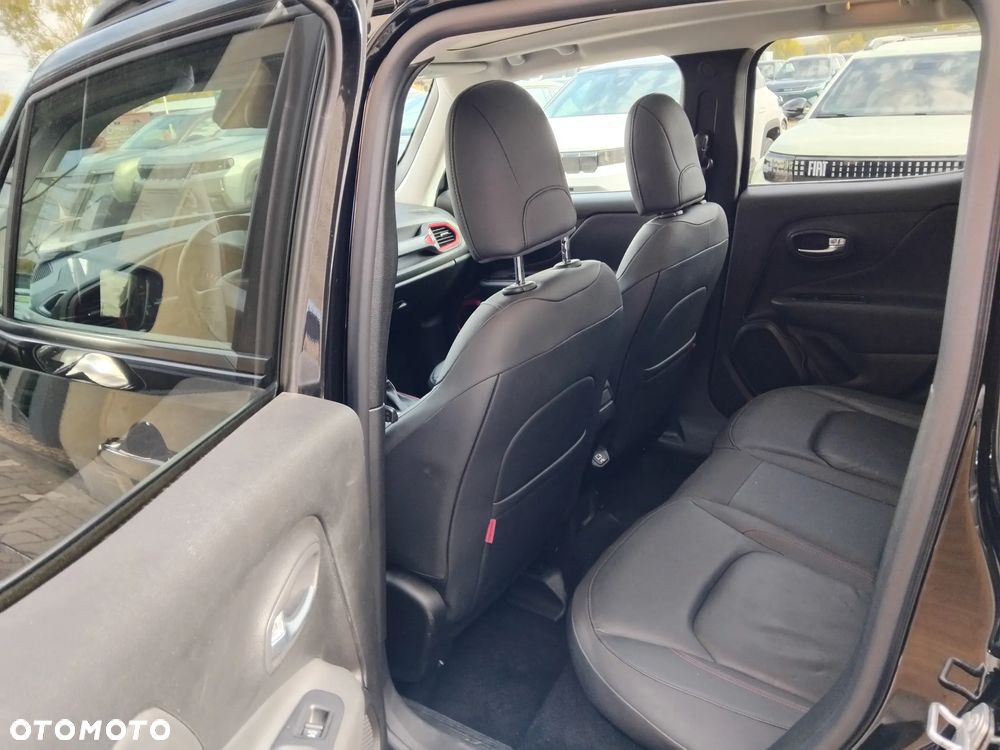Jeep Renegade - 22