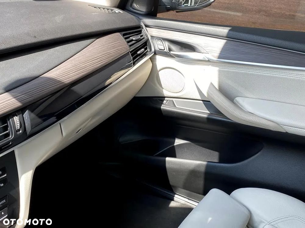 BMW X5 xDrive30d - 32