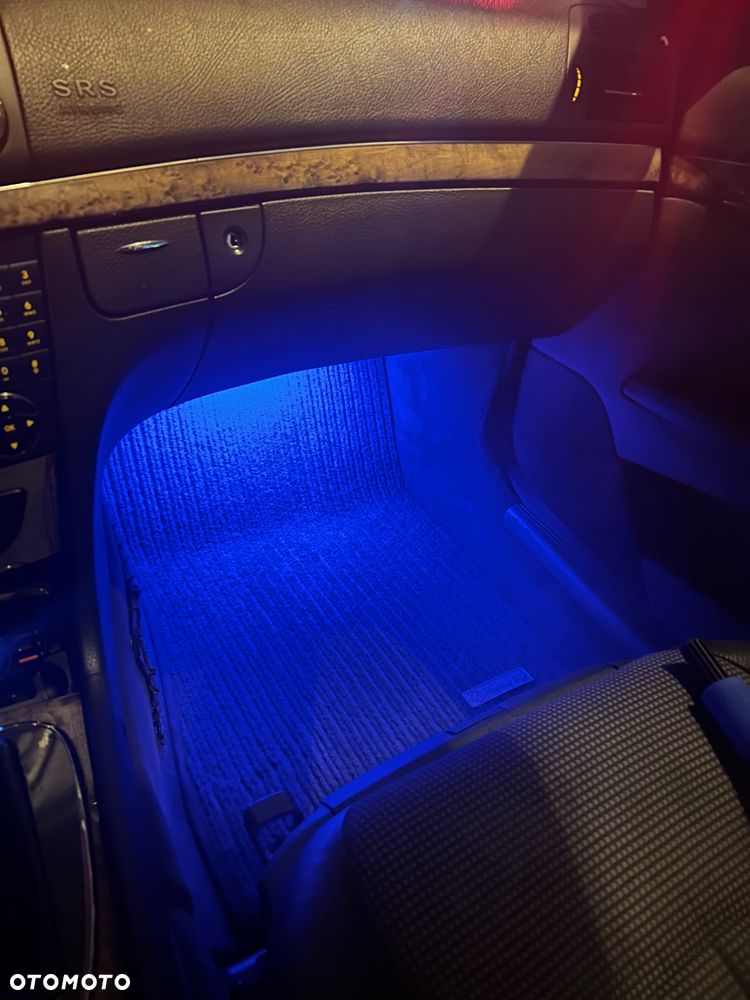 Mercedes-Benz Klasa E 240 Avantgarde - 12