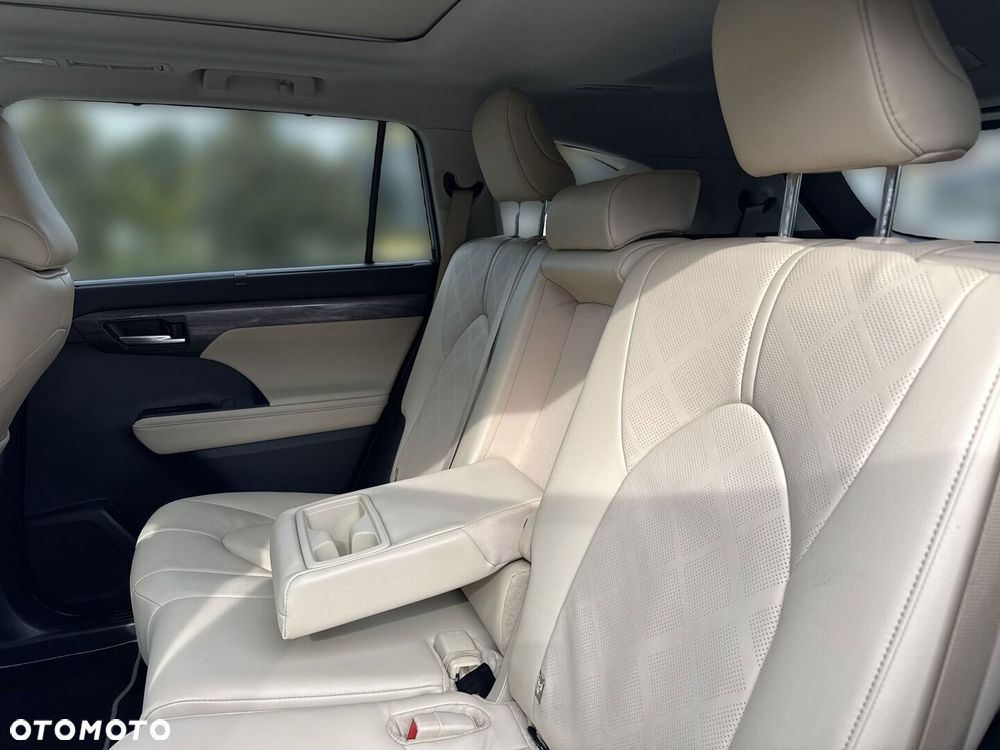 Toyota Highlander 2.5 Hybrid Executive - 16