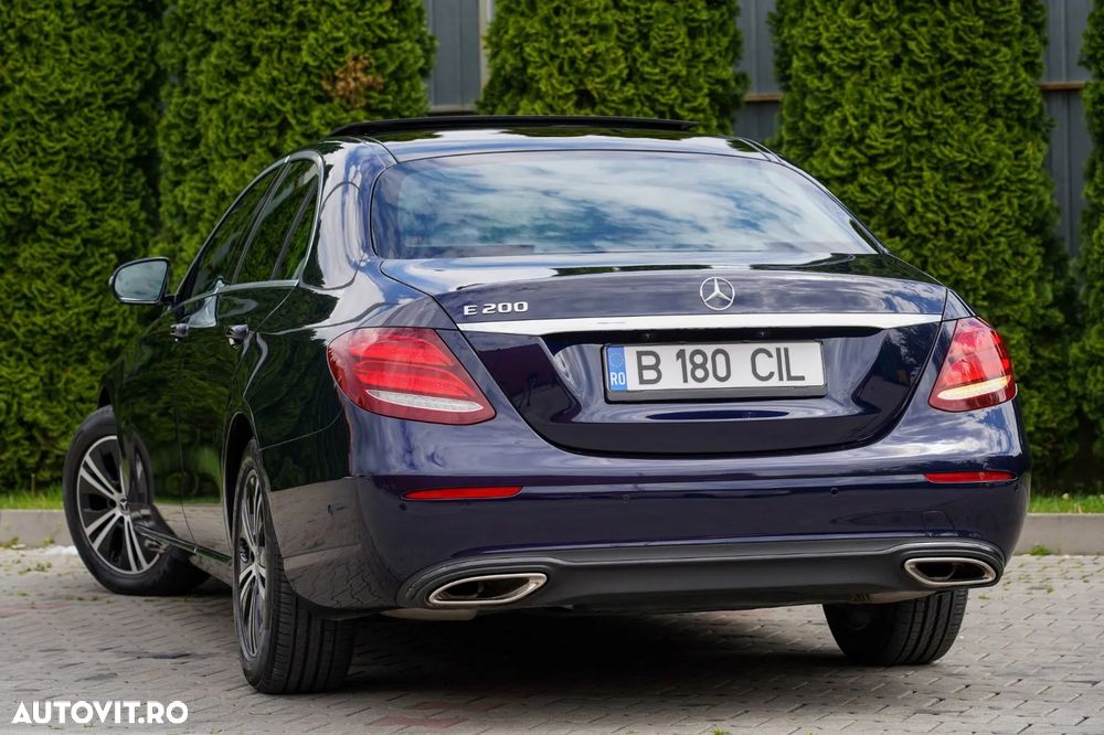 Mercedes-Benz E 200 9G-TRONIC Avantgarde - 3