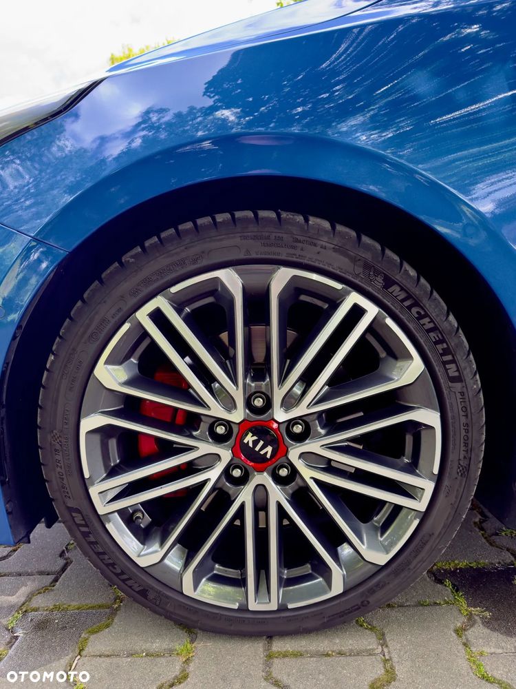 Kia Ceed 1.6 T-GDI GT DCT - 6