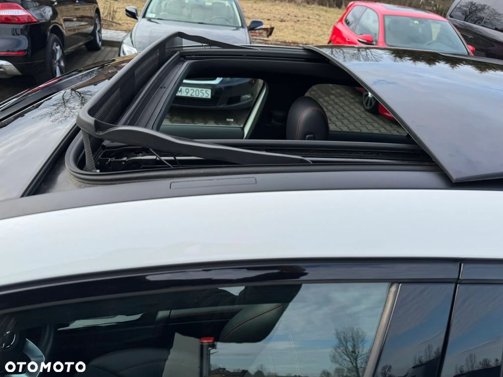 Mercedes-Benz Klasa A 250 e PHEV AMG Line 8G-DCT - 17