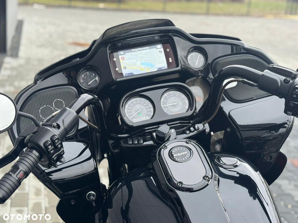 Harley-Davidson Touring Road Glide - 15