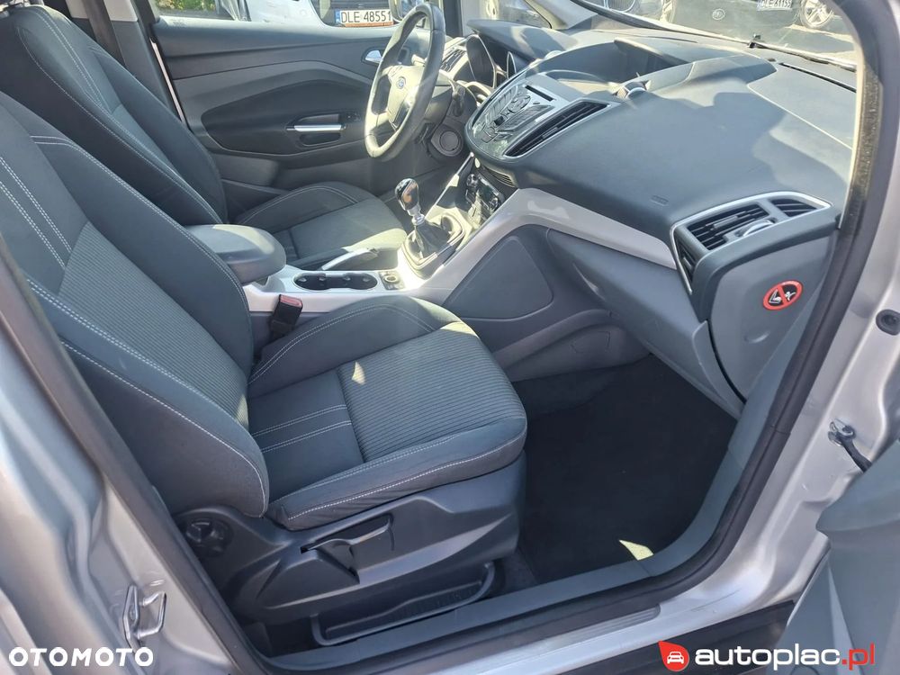 Ford Grand C-MAX - 9