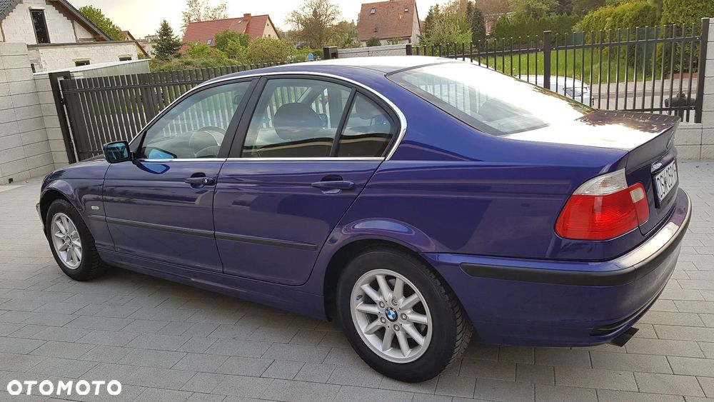 BMW Seria 3 - 38