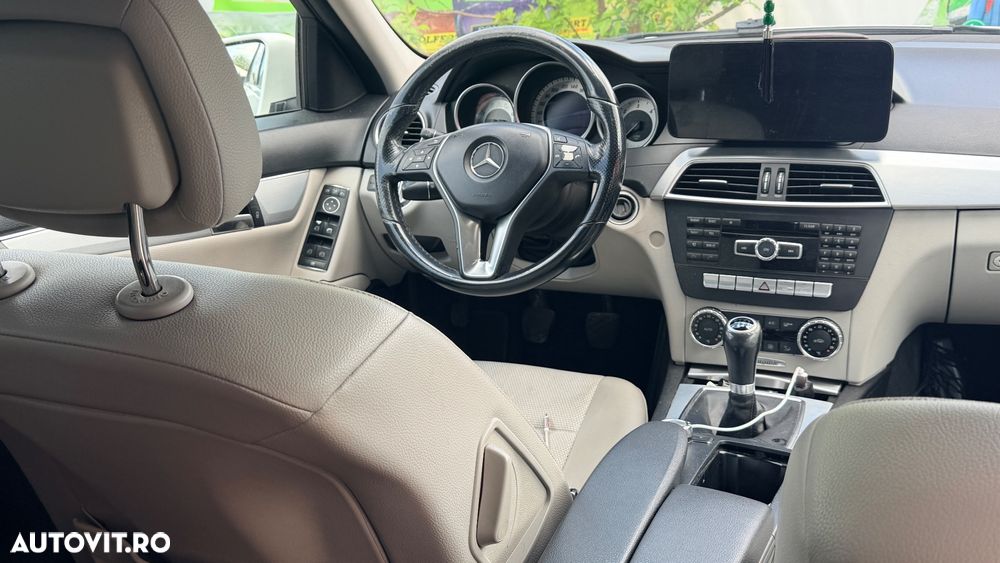 Mercedes-Benz C - 2