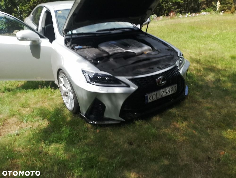 Lexus IS - 5