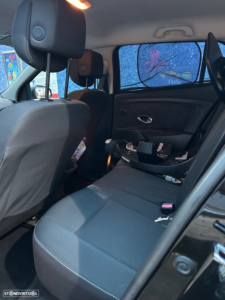 Renault Mégane Sport Tourer 1.5 dCi Dynamique - 10