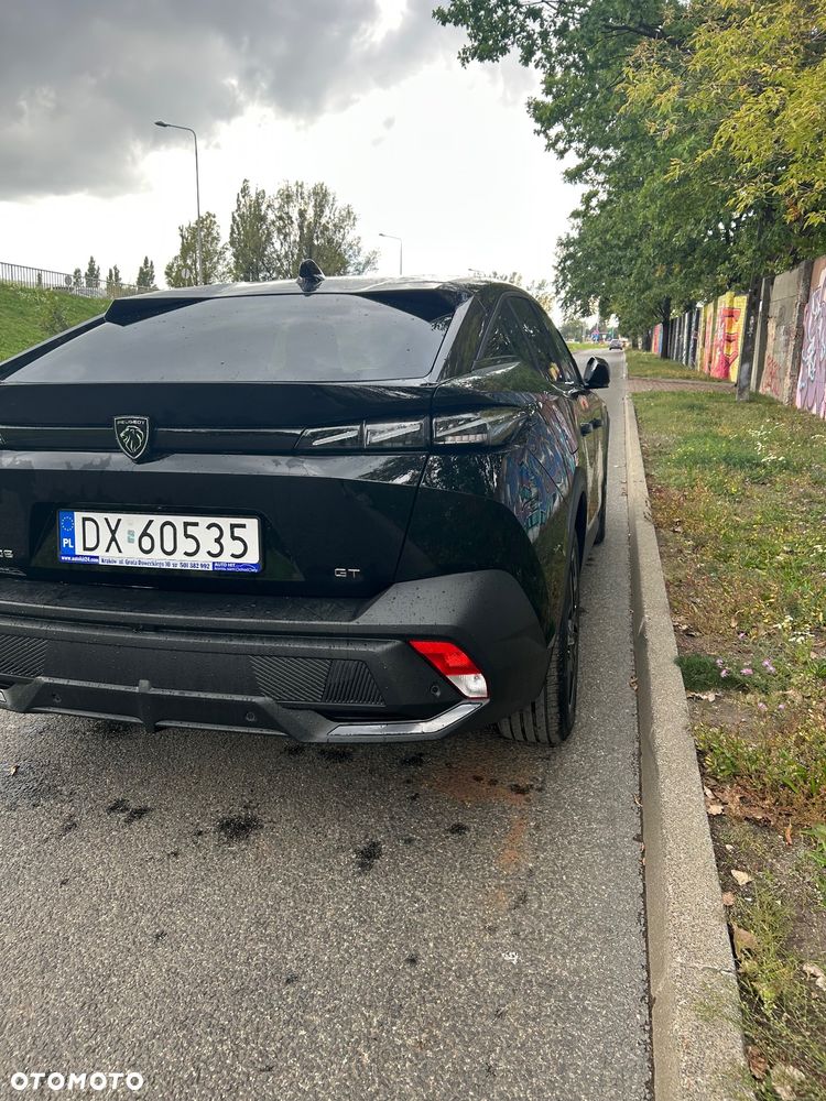 Peugeot 408 - 8