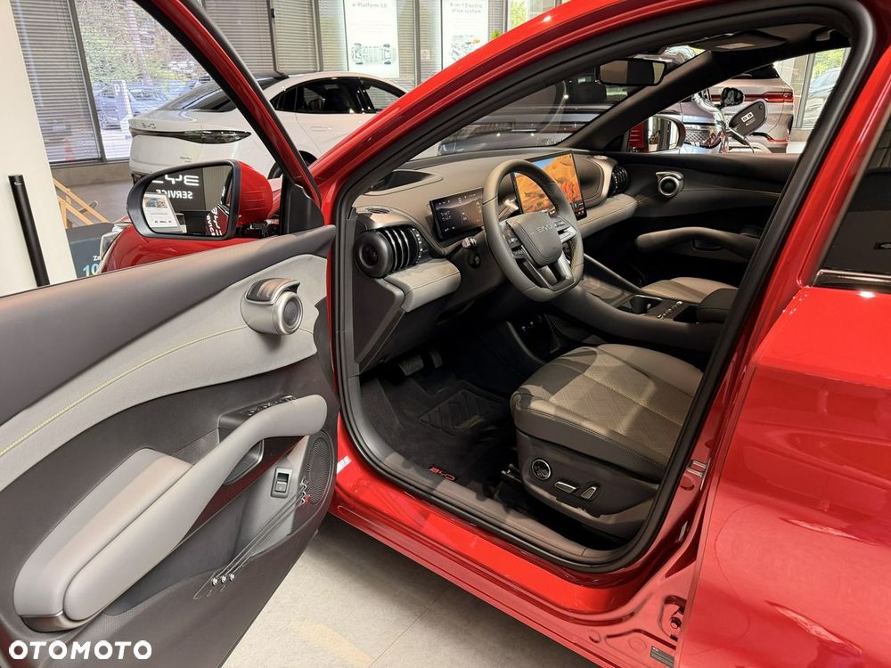 BYD Atto 3 - 5