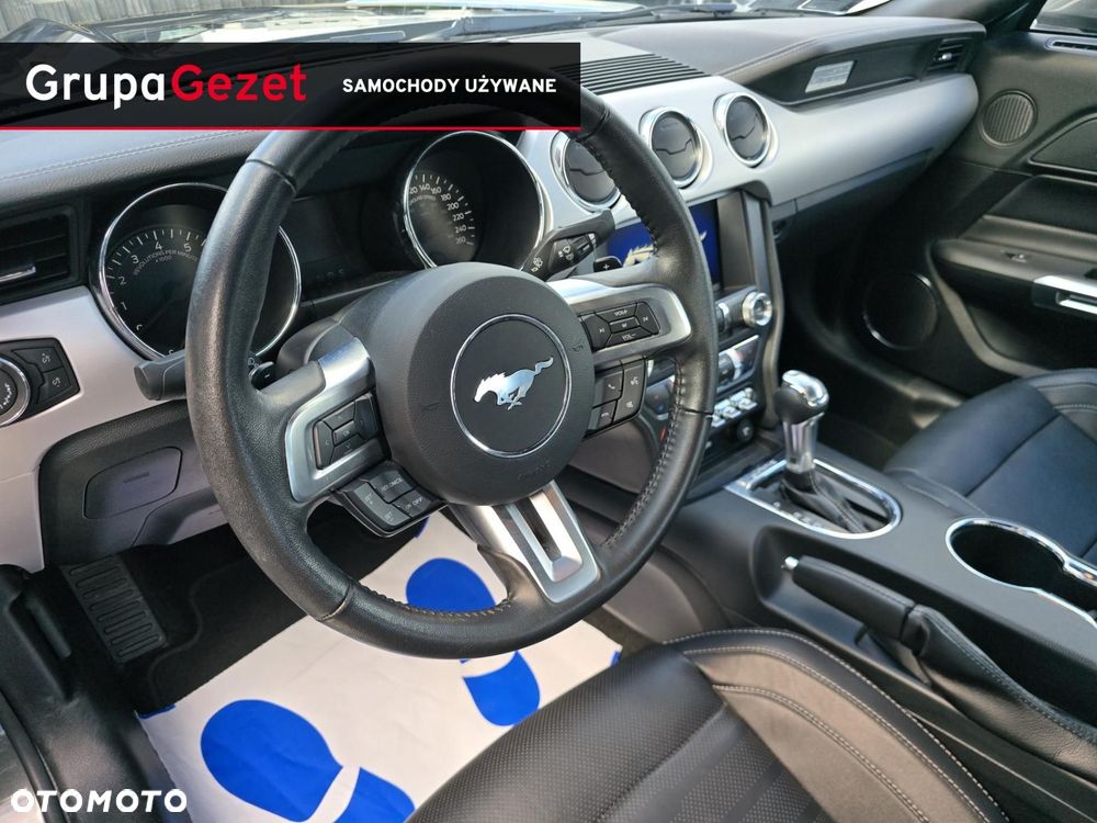 Ford Mustang - 13