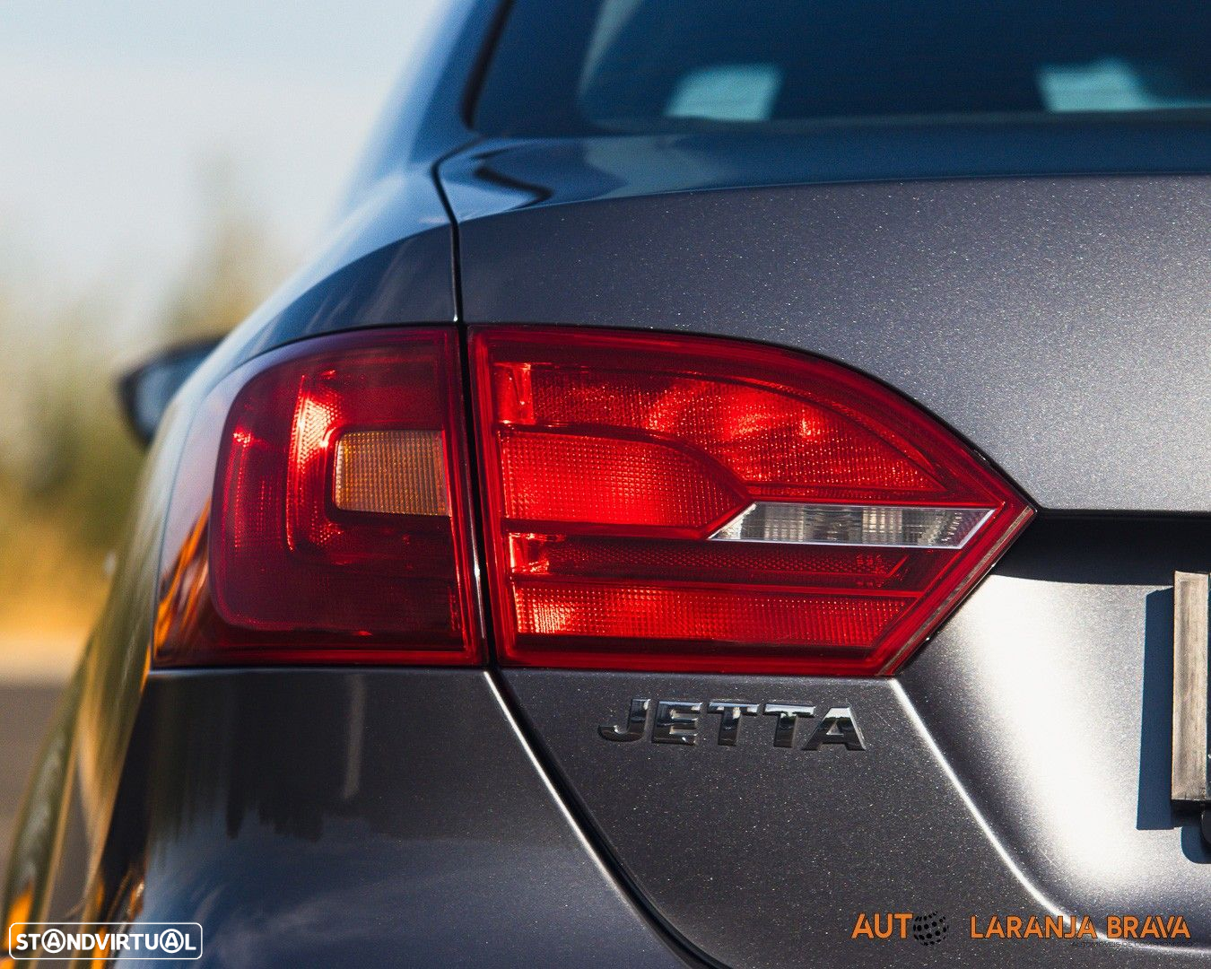 VW Jetta 1.6 TDi Confortline - 15