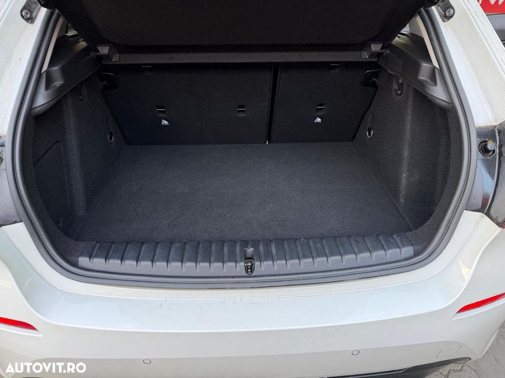 BMW Seria 1 118i Aut. Sport Line - 10