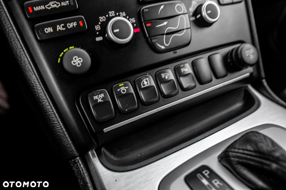 Volvo XC 90 D5 AWD Geartonic Executive - 32