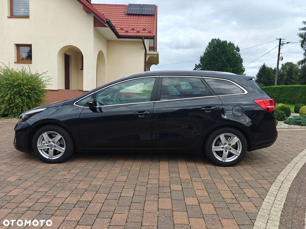 Kia Ceed 1.6 CRDi GT Line DCT - 4