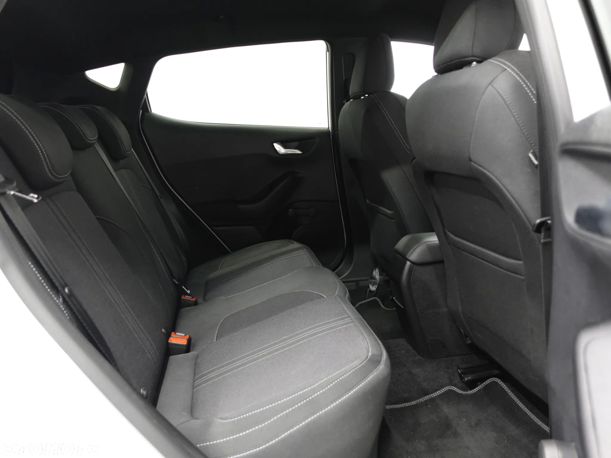 Ford Fiesta 1.5 EcoBoost S&S ST X - 26