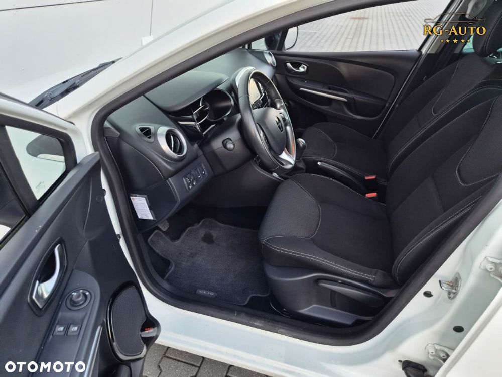 Renault Clio - 33
