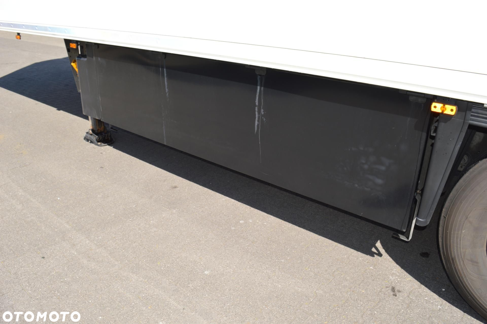 Schmitz Cargobull SKO FP 45 ThermoKing SLXi 300 - 13