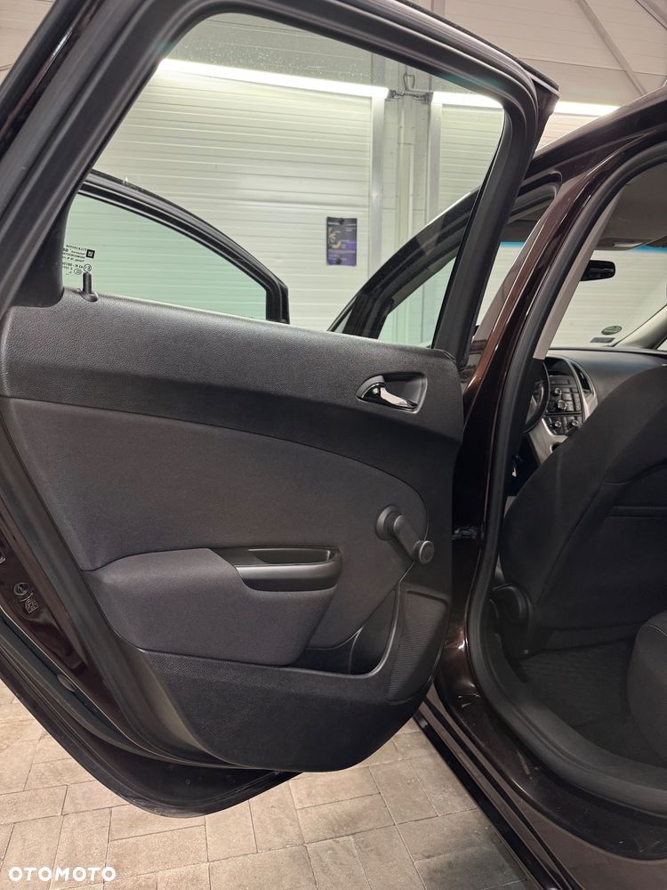 Opel Astra ver-1-6-enjoy - 12