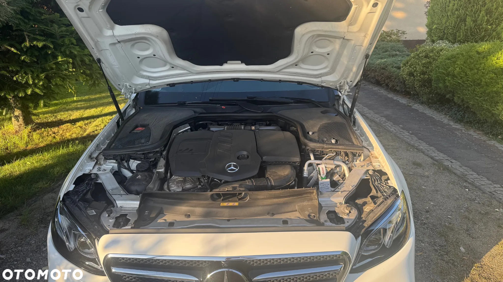 Mercedes-Benz Klasa E 220 d 4-Matic Business Edition 9G-TRONIC - 24