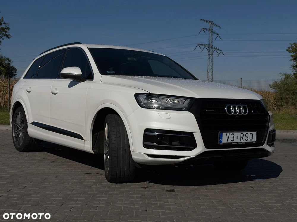 Audi Q7 3.0 TFSI Quattro Tiptr - 2