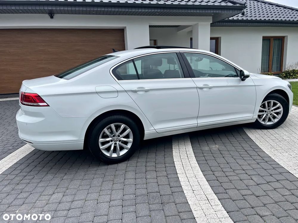 Volkswagen Passat 2.0 TDI SCR (BlueMotion Technology) DSG Comfortline - 9
