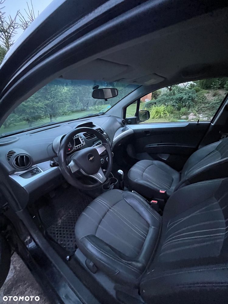 Chevrolet Spark 1.0 Base - 5