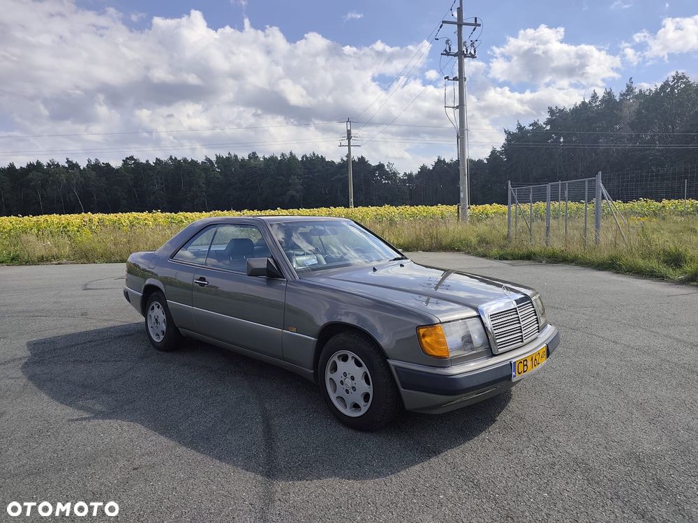 Mercedes-Benz W124 (1984-1993) - 13
