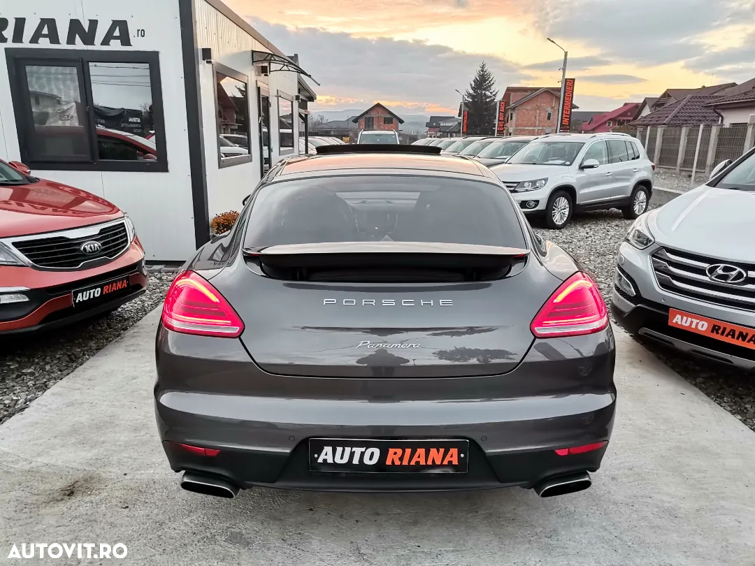 Porsche Panamera Diesel - 11