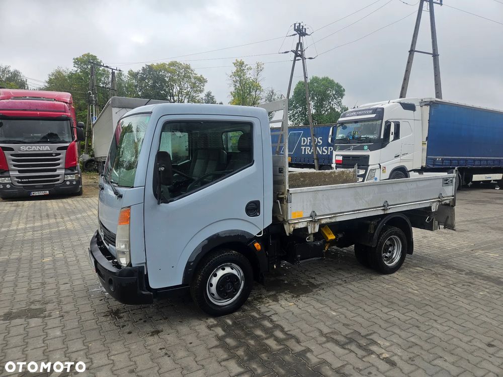 Nissan Cabstar