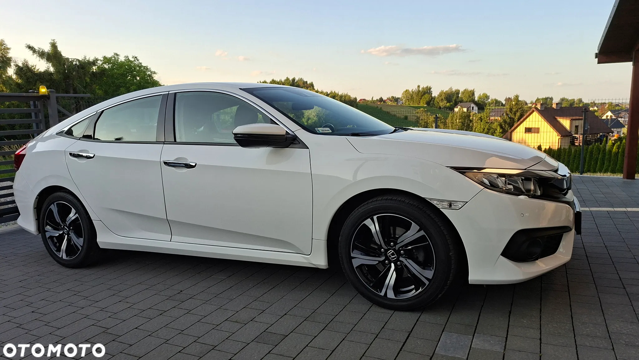 Honda Civic 1.5 T Elegance - 2