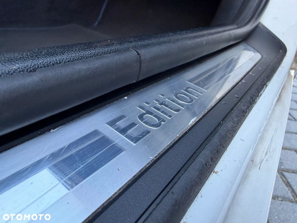 BMW Seria 3 - 32