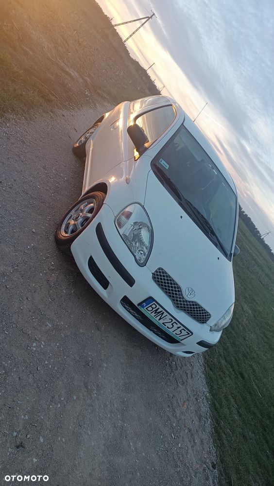 Toyota Yaris 1.0 Terra - 1