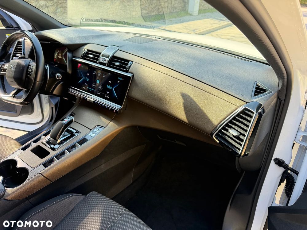 DS Automobiles DS 7 Crossback 1.6 E-Tense Bastille + - 12