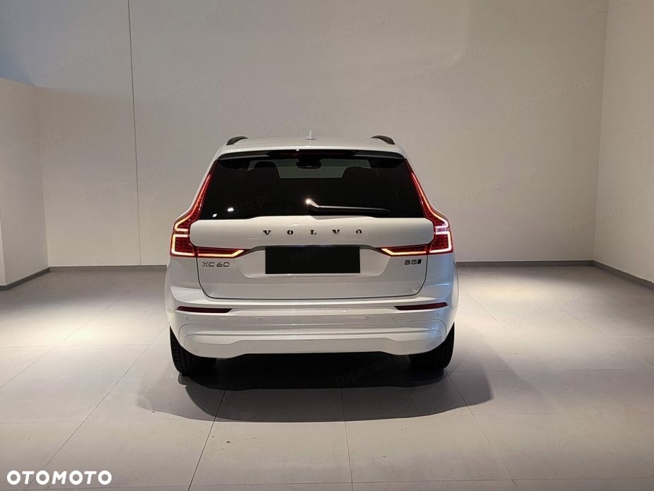 Volvo XC 60 B5 B AWD Core - 3