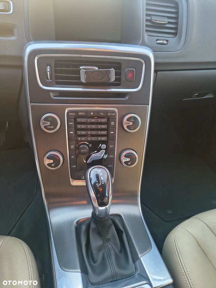 Volvo V60 - 10