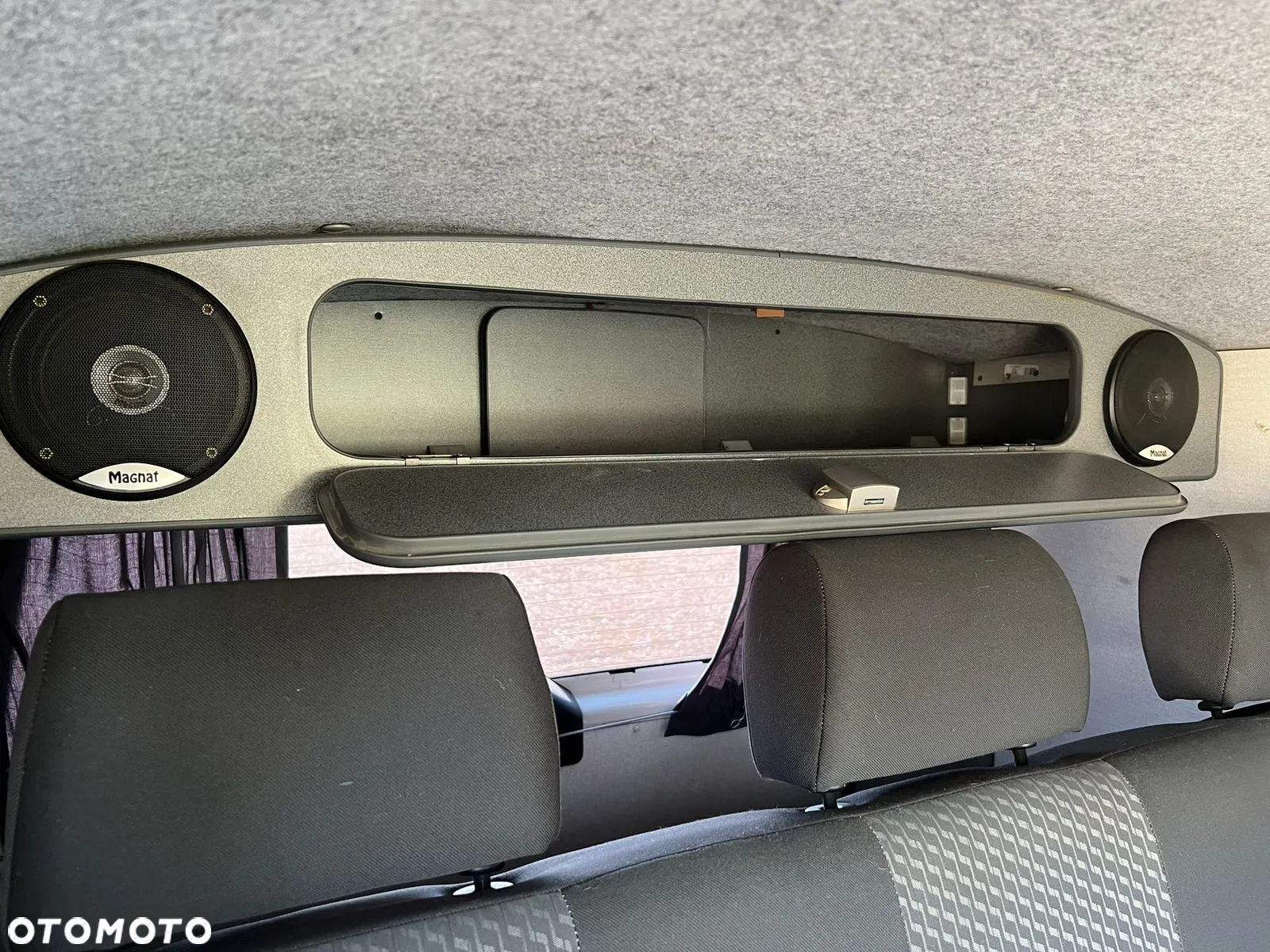 Volkswagen Transporter - 10