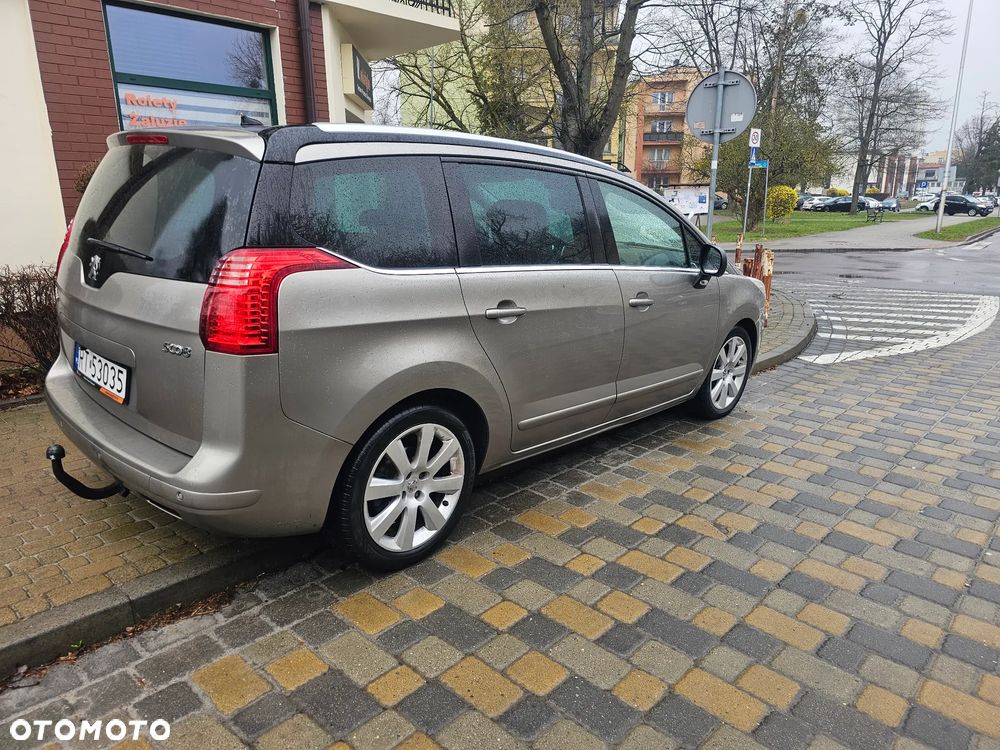 Peugeot 5008 - 3