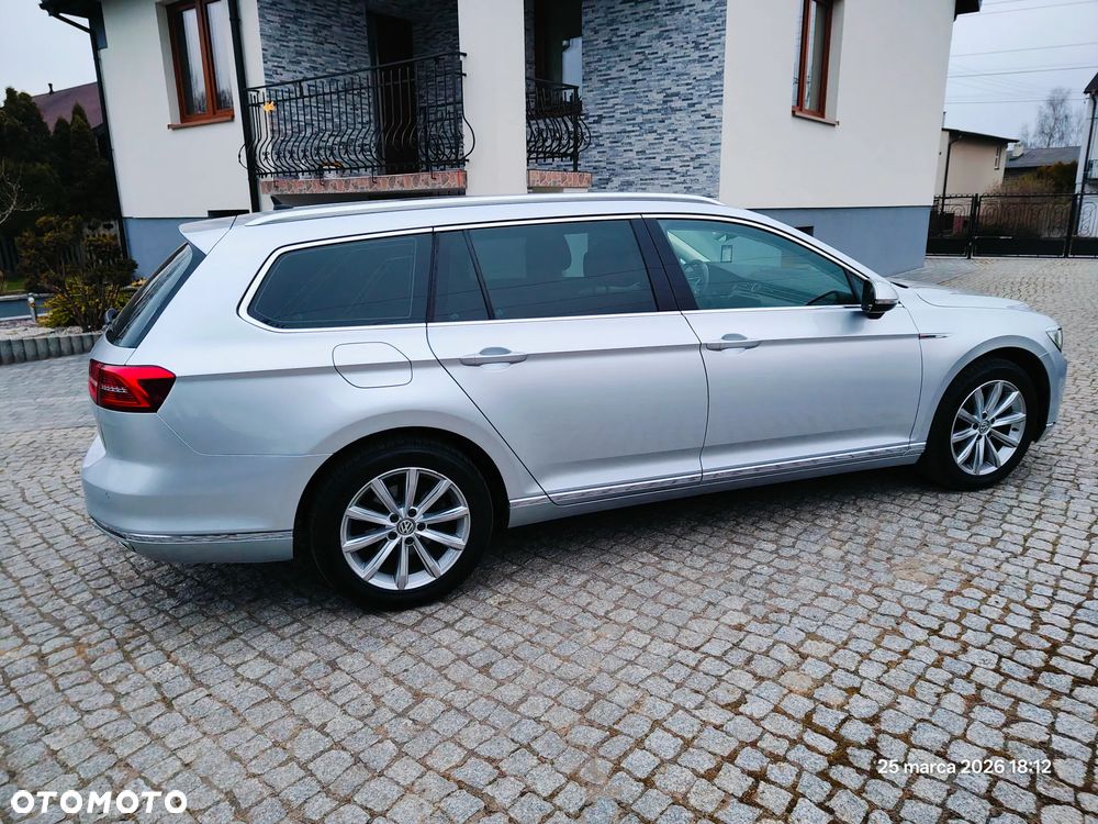 Volkswagen Passat Variant 2.0 TDI BMT 4Mot Highline DSG - 25