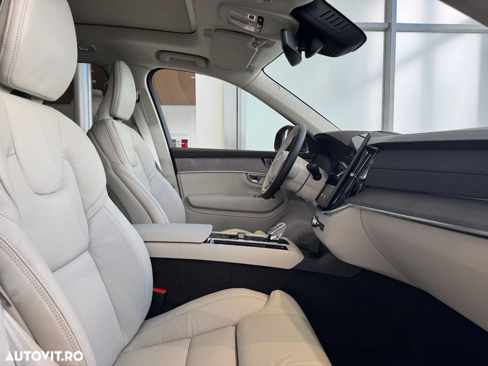 Volvo XC 90 T8 AWD PHEV Ultra Bright - 10