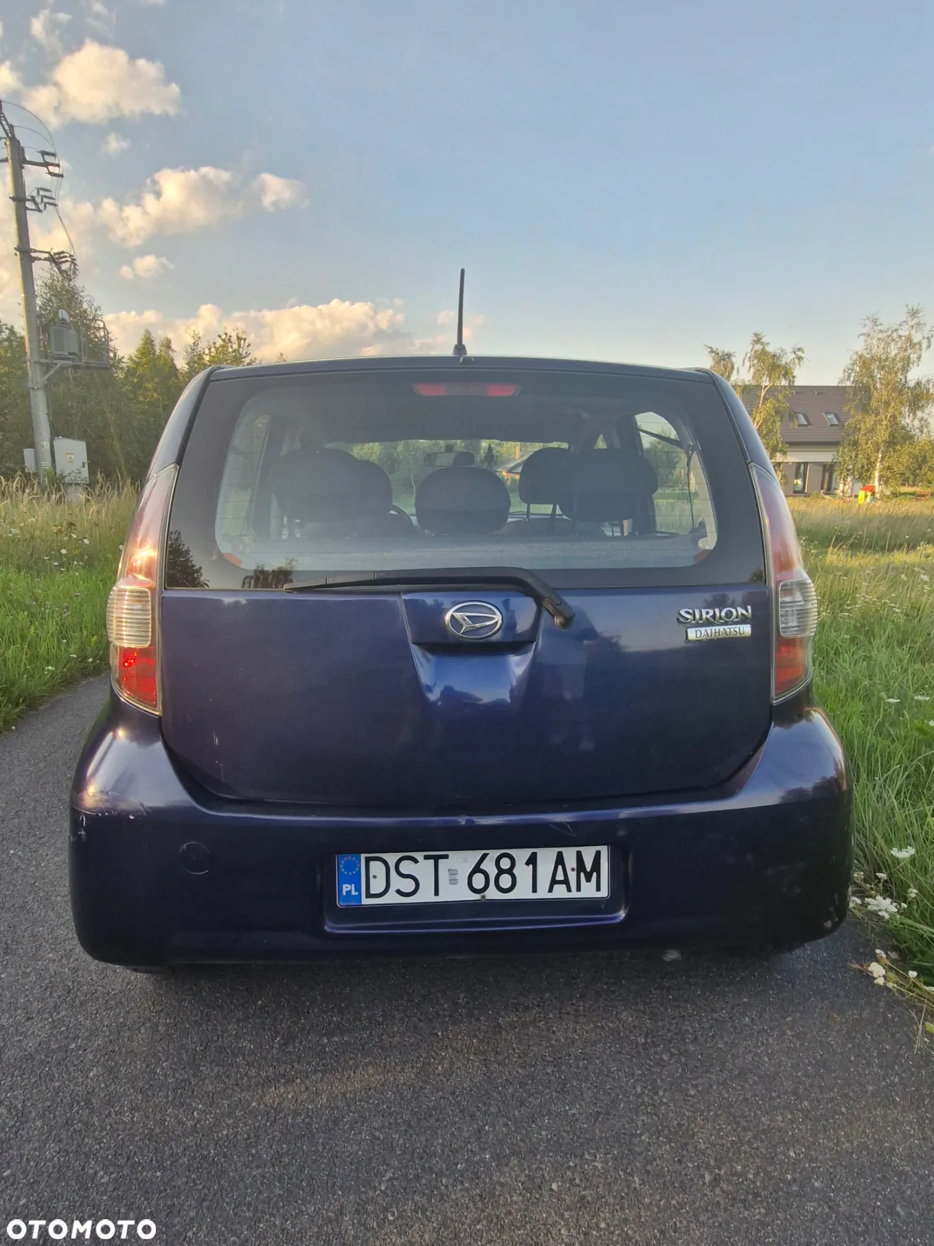 Daihatsu Sirion 1.0 - 6