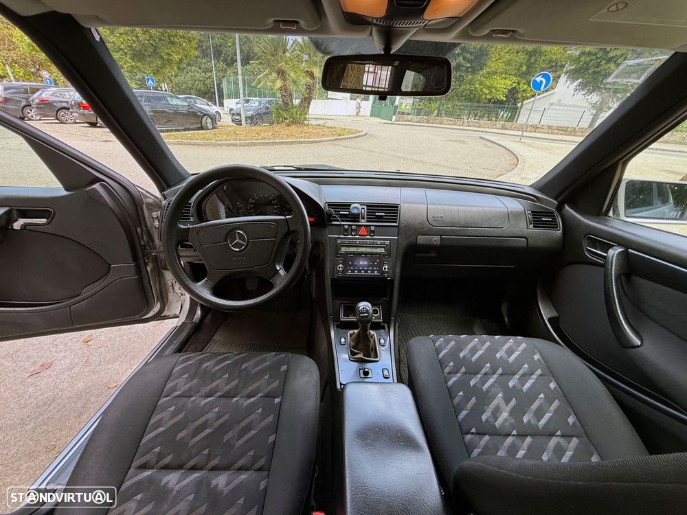 Mercedes-Benz C 220 - 15