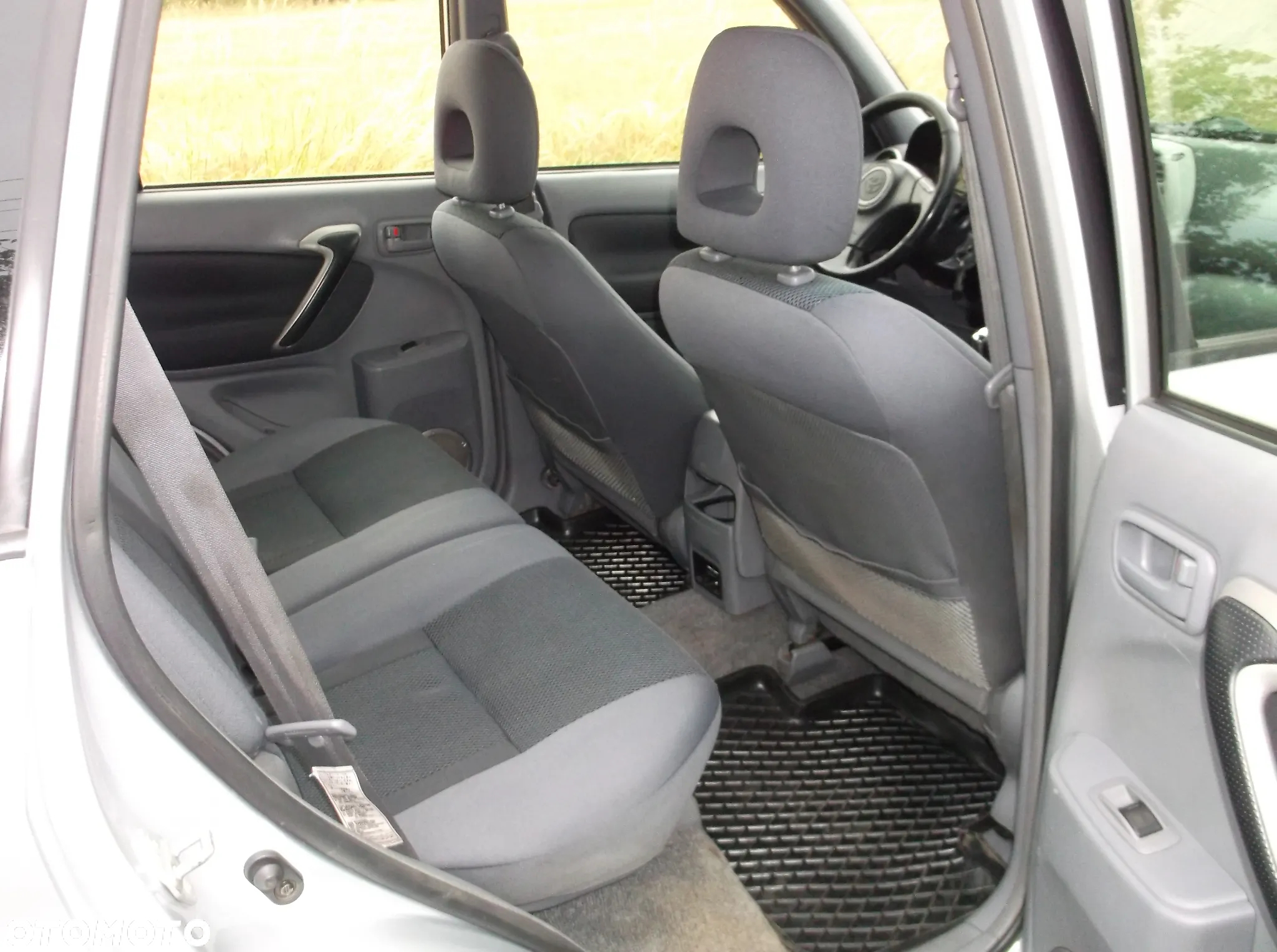 Toyota RAV4 2.0 D-4D 4x4 - 9