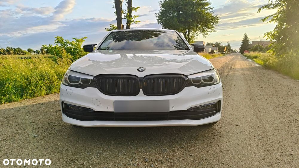 BMW Seria 5 520d xDrive Luxury Line sport - 2