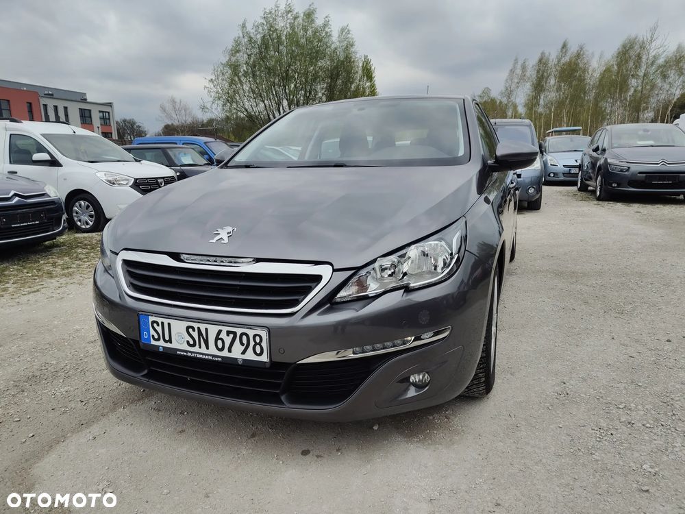 Peugeot 308 - 1