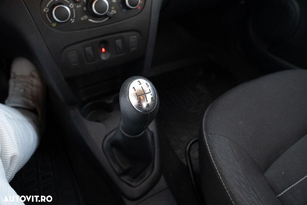 Dacia Logan - 12